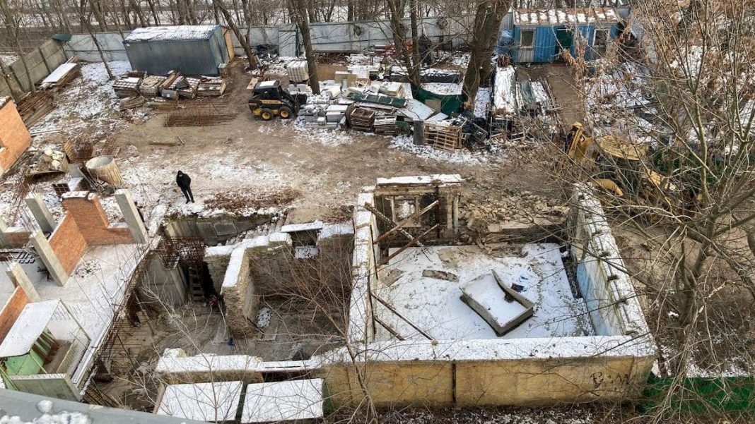 Будівництво на місці фундаментів палацу Кирила Розумовського. Фото: Дмитро Перов
