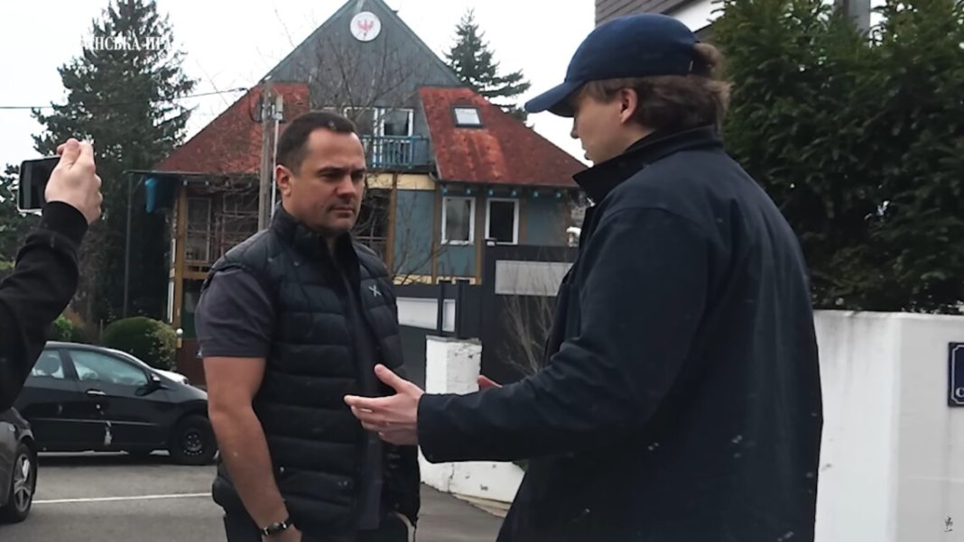 Денис Комарницький та журналіст УП Михайло Ткач. Фото: скриншот з відео