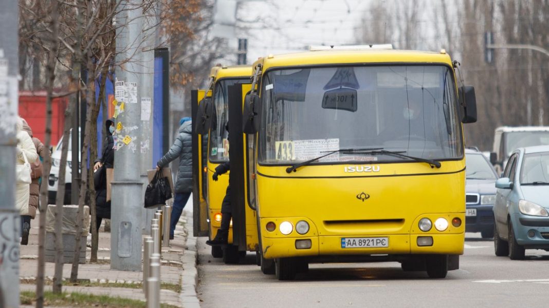 Маршрутка у столиці. Фото: РБК-Україна