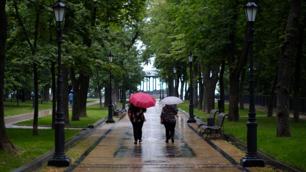 Дощ в Києві. Фото: РБК-Україна