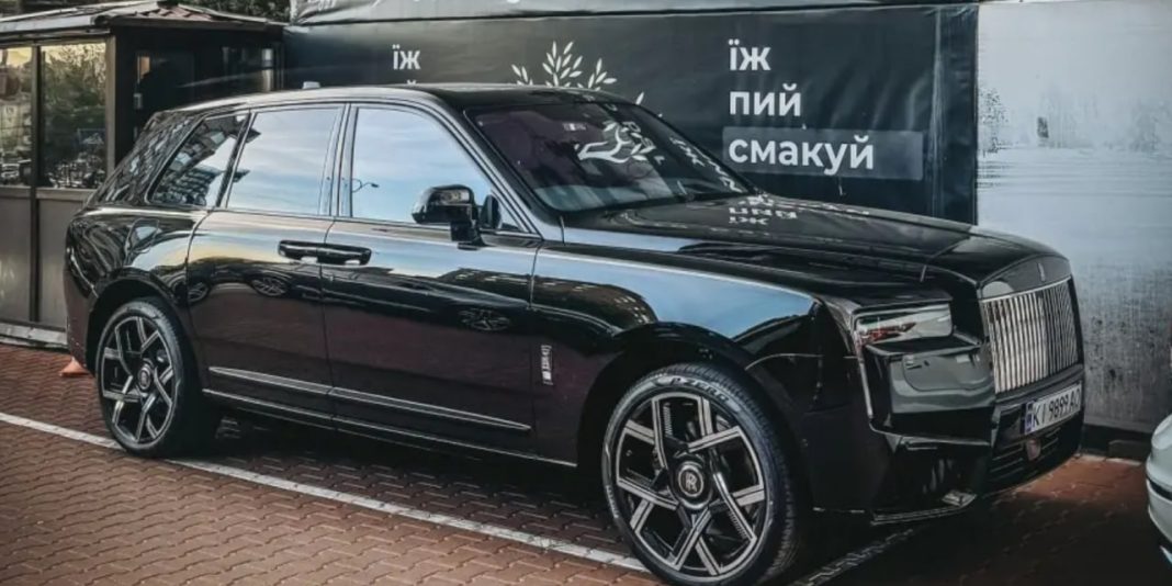 Rolls-Royce Cullinan. Фото: t.o.p.c.a.r.s_u.a/Instagram