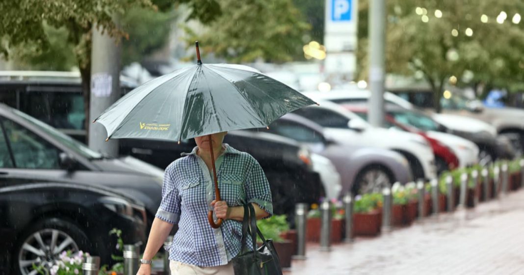 Дощова погода. Фото: Вечірній Київ