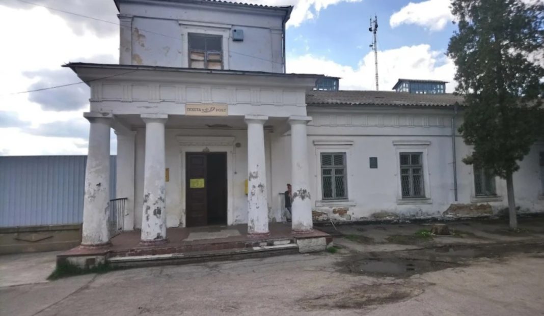 Частина занедбаного ансамблю споруд пошти. Фото: Еспресо: Біла Церква