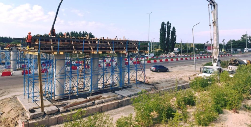 Ремонт шляхопроводу. Фото: Служба відновлення