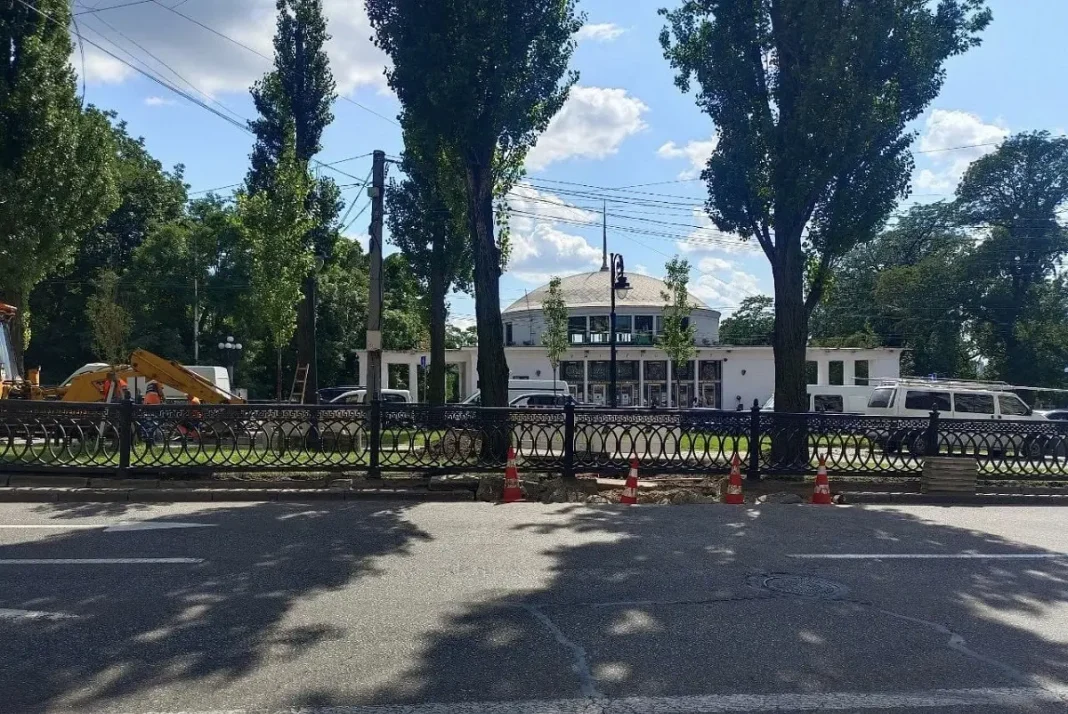 Вихід з метро 