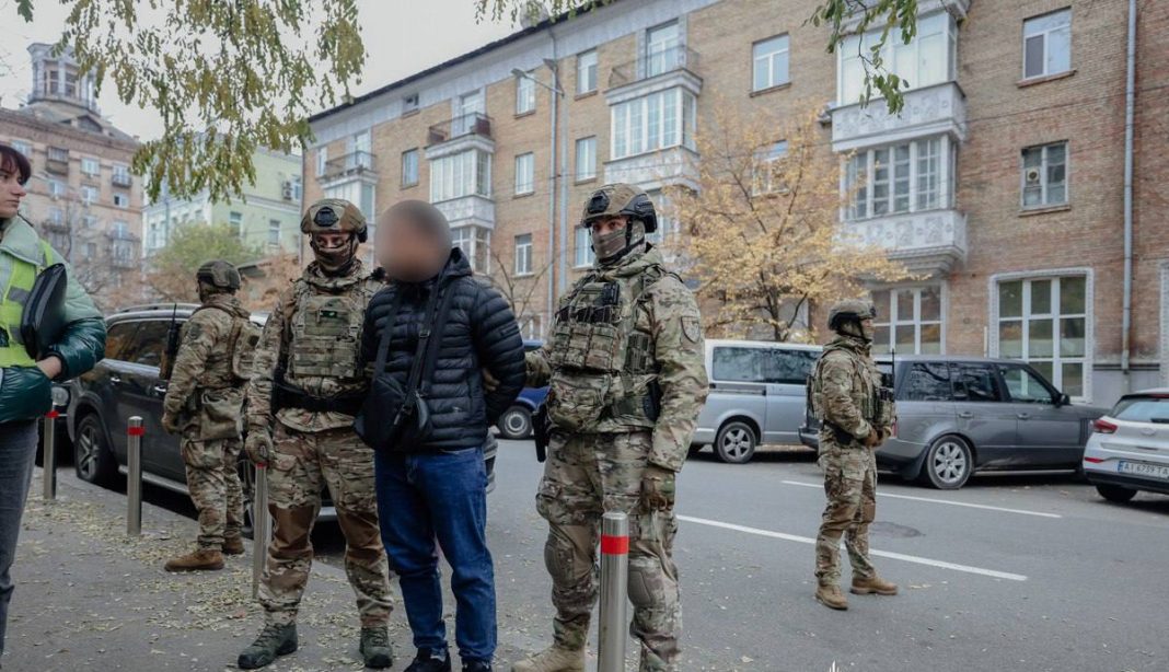 Затримання фігурантів. Фото: поліція