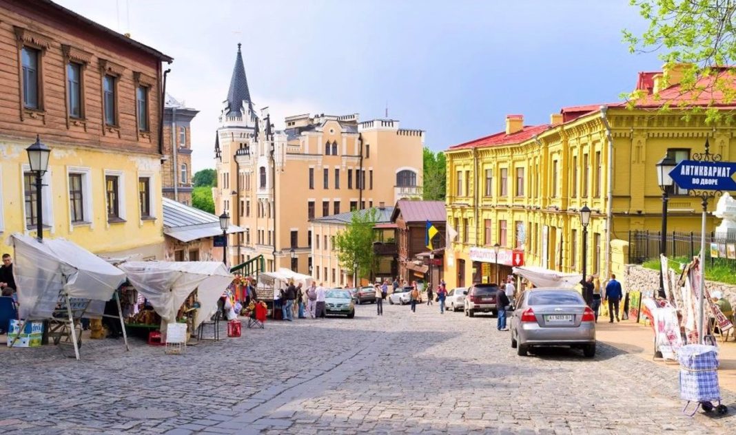 Андріївський узвіз. Фото: travels.in.ua
