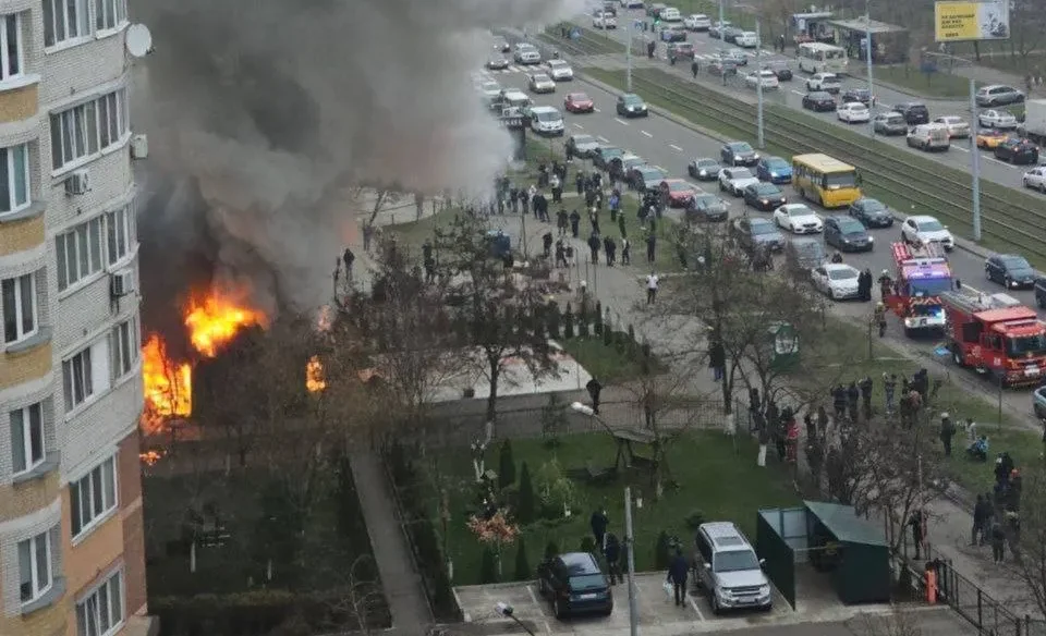 Пожежа на Позняках. Фото: Телеграмна служба новин