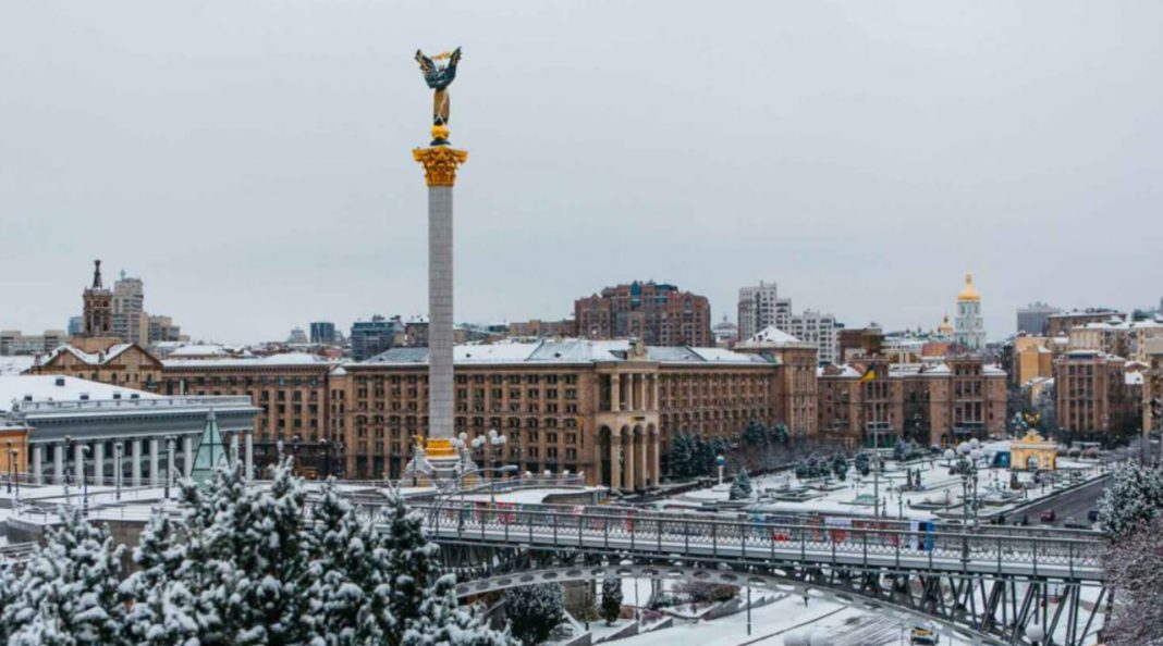Сніг у Києві. Фото: Каштан.NEWS