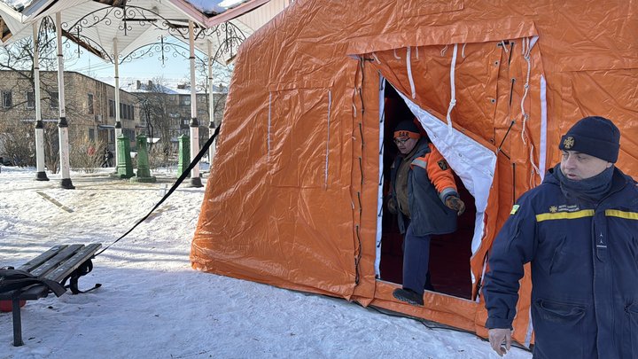 Пункт обігріву у Дніпровському районі Києва. Фото: Станіслав Свирид