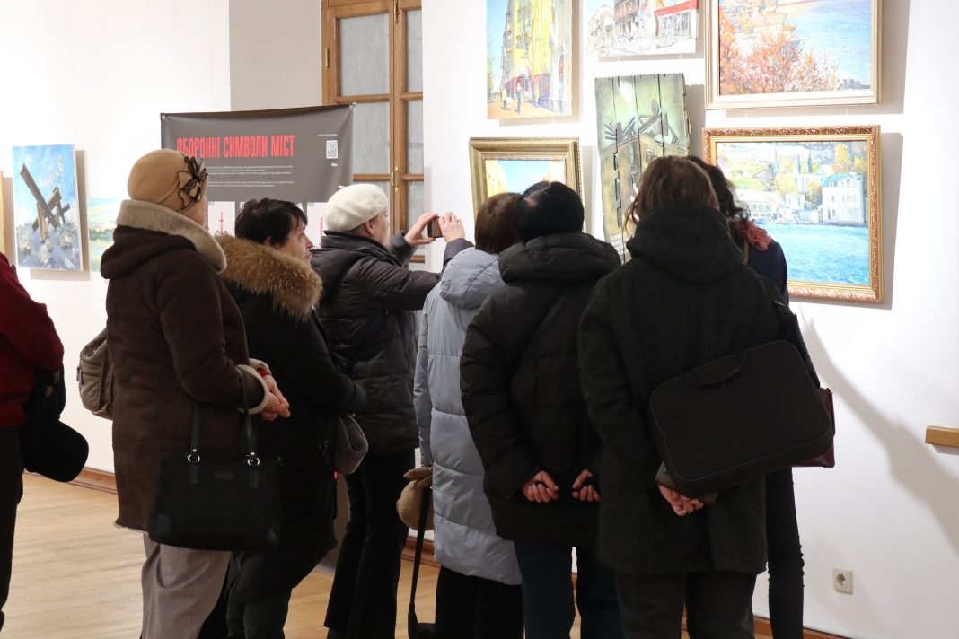 Виставковий проєкт «Мистецтво на зламі сезонів 2026». Фото: Національний заповідник «Софія Київська»