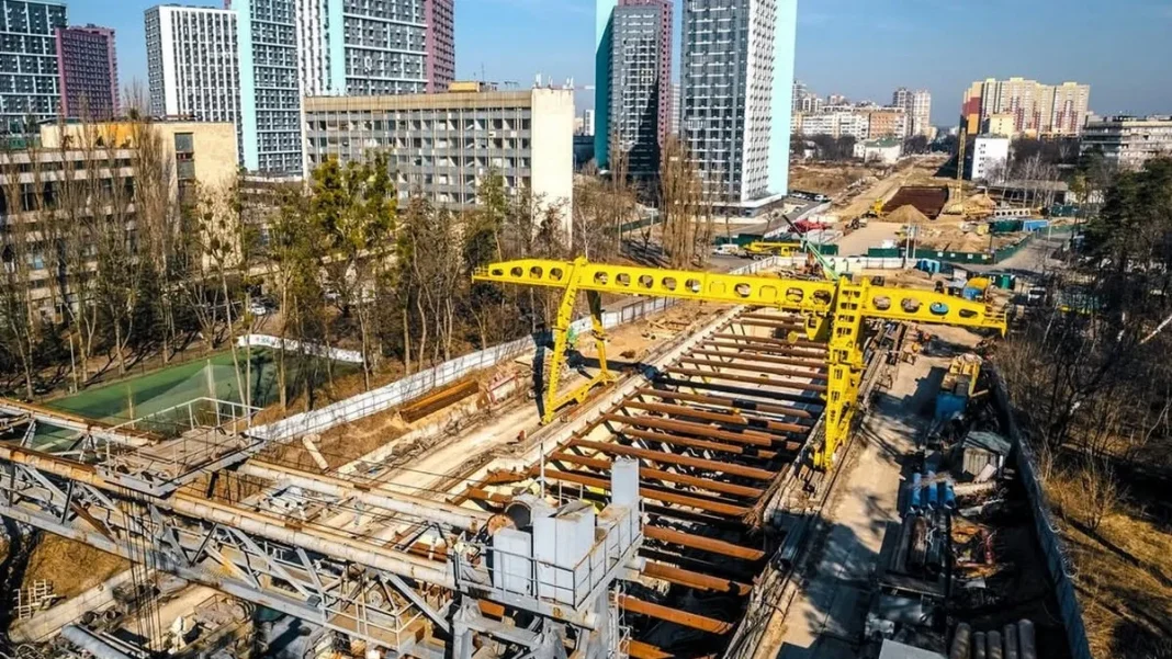 Будівництво станції метро «Мостицька». Фото: Dibrovapark