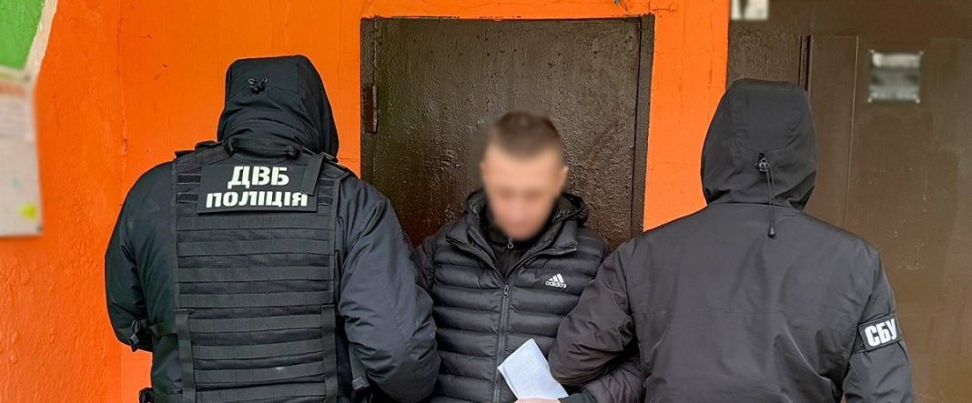 Затримання підозрюваного. Фото: Нацполіція