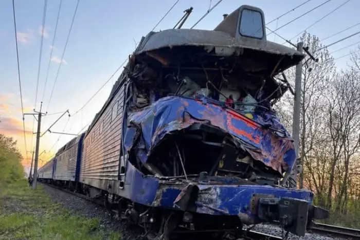 Наслідки аварії на залізниці. Фото: Віталій Глагола
