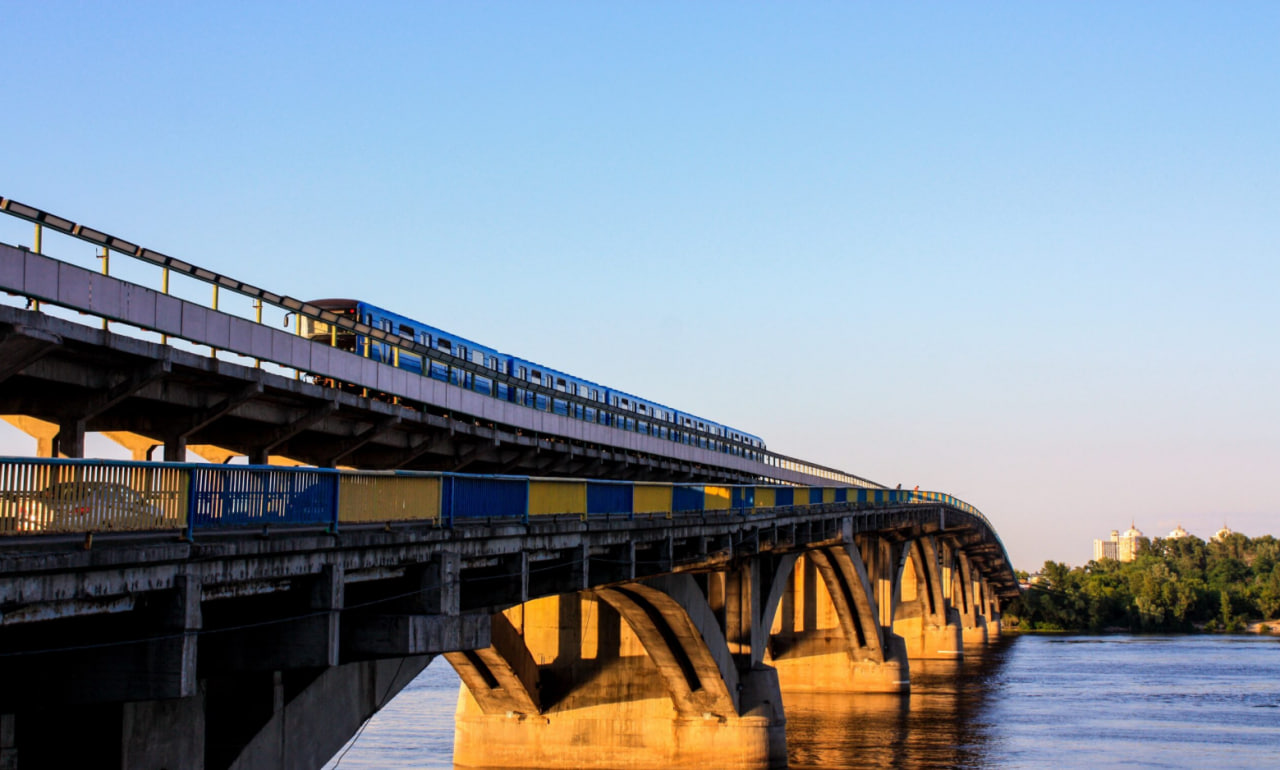 Міст Метро