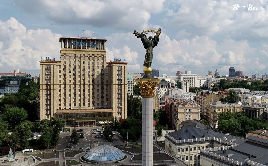 Готель Україна
