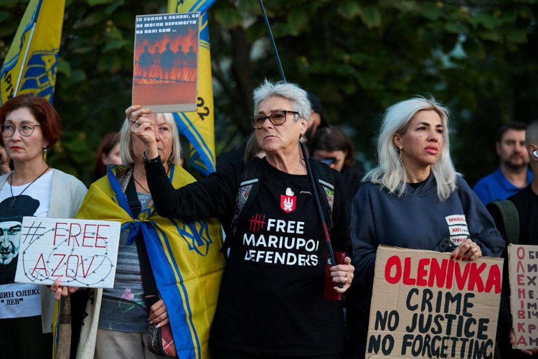 Родини зниклих та загиблих захісників, військовополонених в колонії у Оленівці