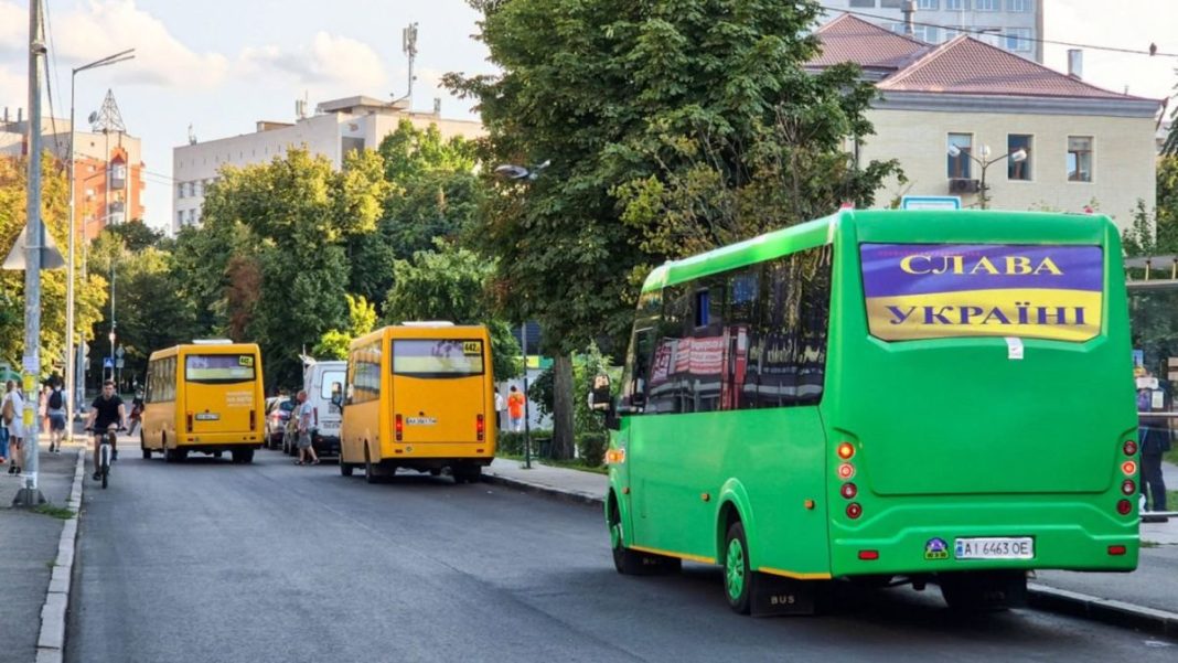 Зміна руху в маршрутах у Києві