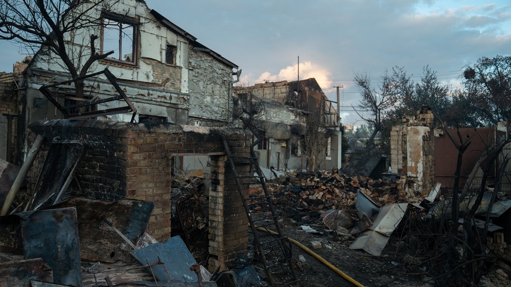 Згорілі будинки у Вишневому. Фото: Суспільне Новини/Оксана Сенів