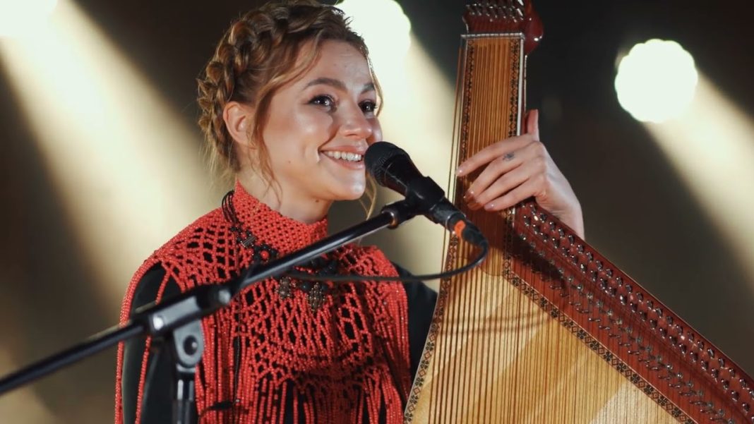 Марина Круть. Фото: запис концерту на YouTube-каналі Maryna Krut
