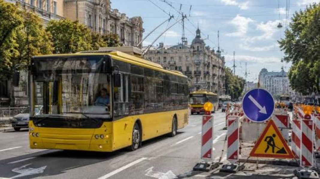 Автобуси змінять маршрут