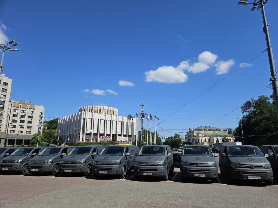 MK Foundation передав авто для ЗСУ
