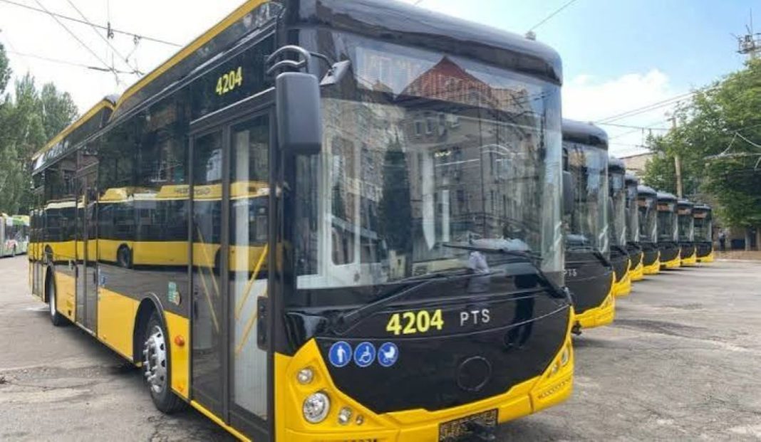 Нові низькопідлогові тролейбуси поповнили автопарк Києва