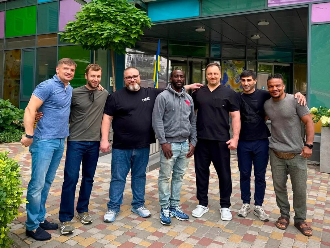 Теренс Кроуфорд оглянув мистецтво в Києві