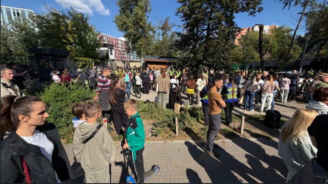 Протести щодо будівництва теплотраси на Теремках. Київ, 27 вересня 2026 року. Фото: Суспільне