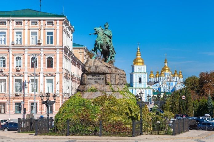Куди піти в Києві Куди піти в Києві восени
