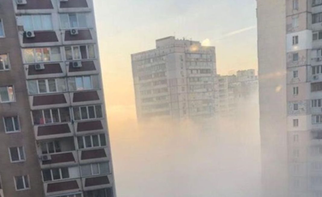 Не відчиняйте вікна: у Київській ОДА попередили про забруднення повітря